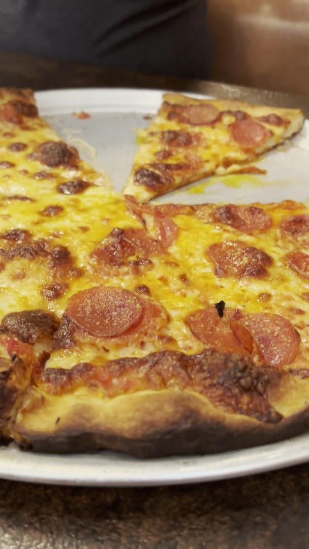 Ernie's Pizzeria Menu image 7